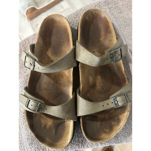 Women's Birkenstock Taupe Arizona Sandals Size 8